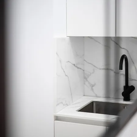 Estudio Deluxe En Jardines Del Triunfo - * Granada